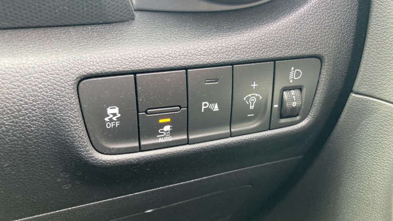 Hyundai KONA 100kW Premium 39kWh 5dr Auto Electric Hatchback